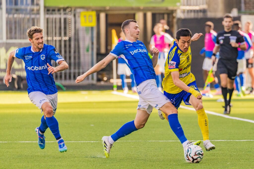 Heynen verdedigt aanpak