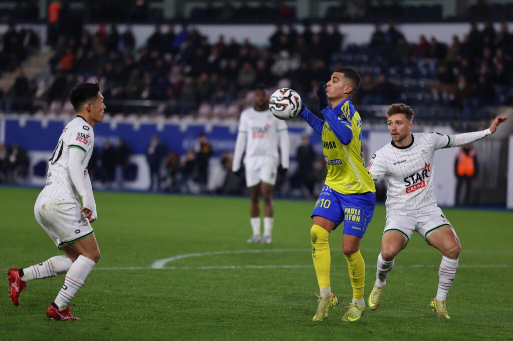 Sebaoui voelt zich goed bij STVV